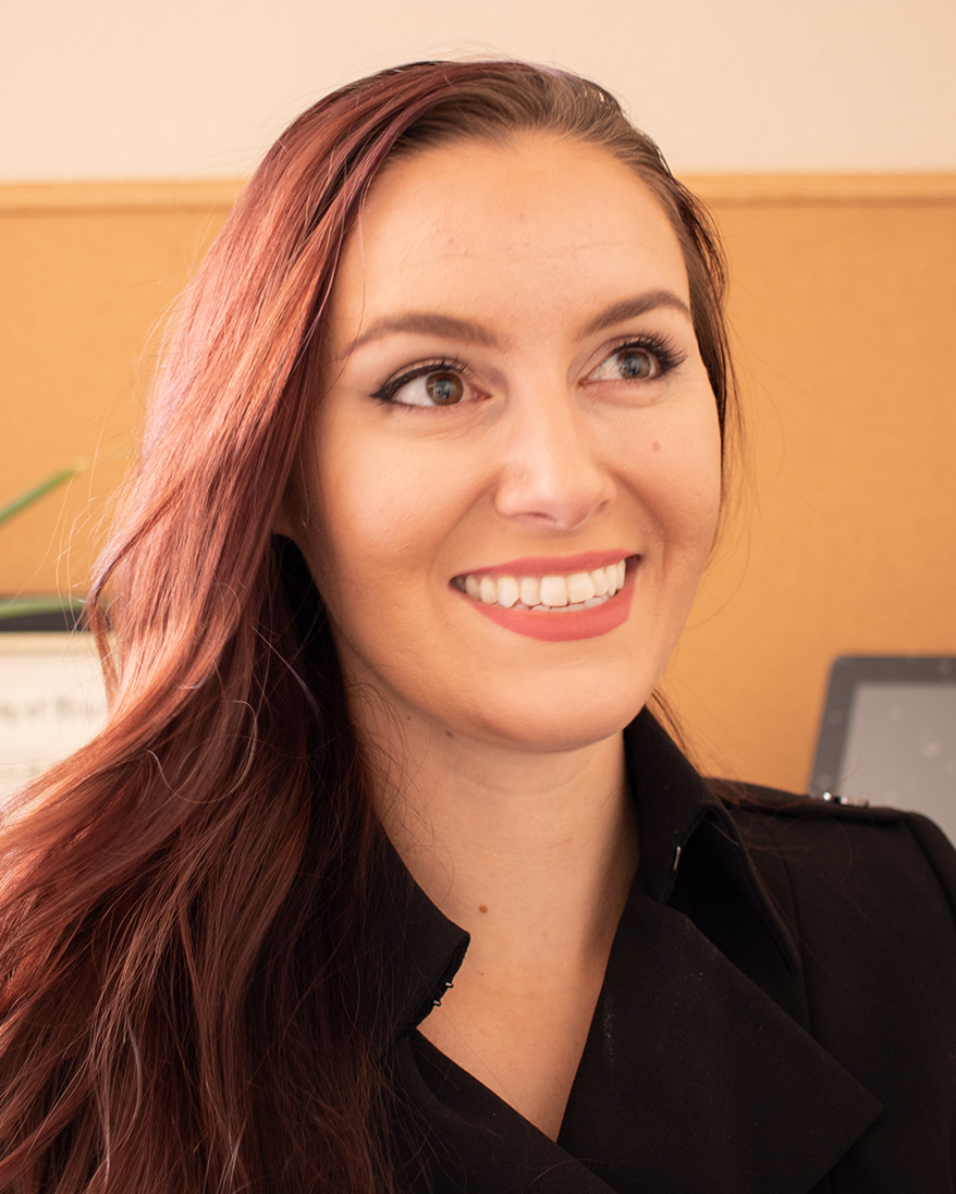 Rachelle_Ray_Headshot